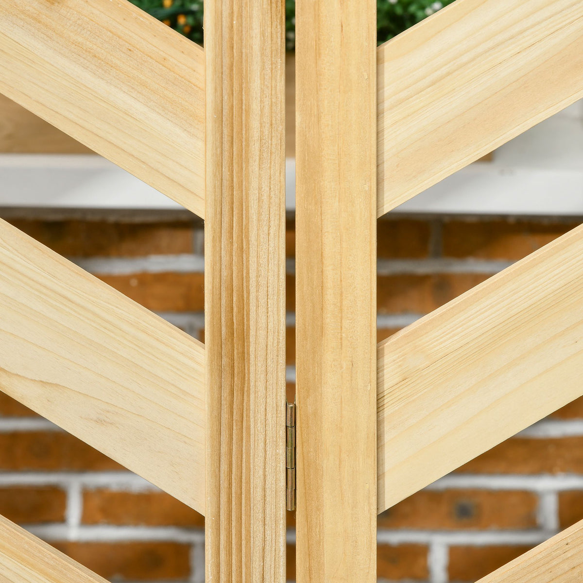 Wood Privacy Screen with 4 Planters and 3 Trellises – product view 8 of 11